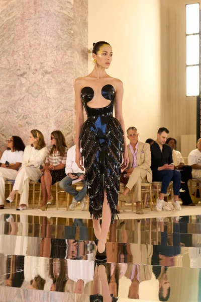 Look 8